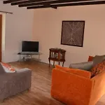 בית נופש Magnificent 18th Century, 5 Star Luxury Melleray-la-Vallée