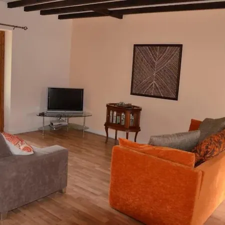 펜션 Magnificent 18th Century, 5 Star Luxury Melleray-la-Vallée