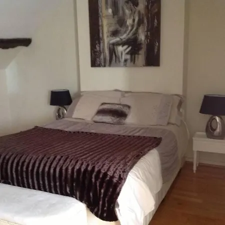 펜션 Magnificent 18th Century, 5 Star Luxury Melleray-la-Vallée