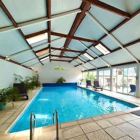 펜션 Magnificent 18th Century, 5 Star Luxury Melleray-la-Vallée