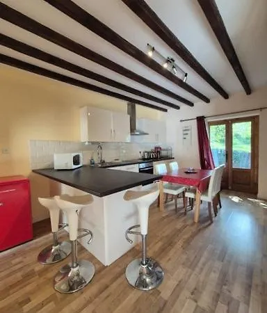 펜션 Magnificent 18th Century, 5 Star Luxury Melleray-la-Vallée